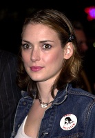 Winona considera que la relación entre ambas fue "muy respetuosa" pero se decepcionó un poco de Angie